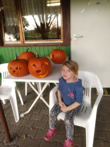 Halloween Kinderkürbisschnitzen 2019